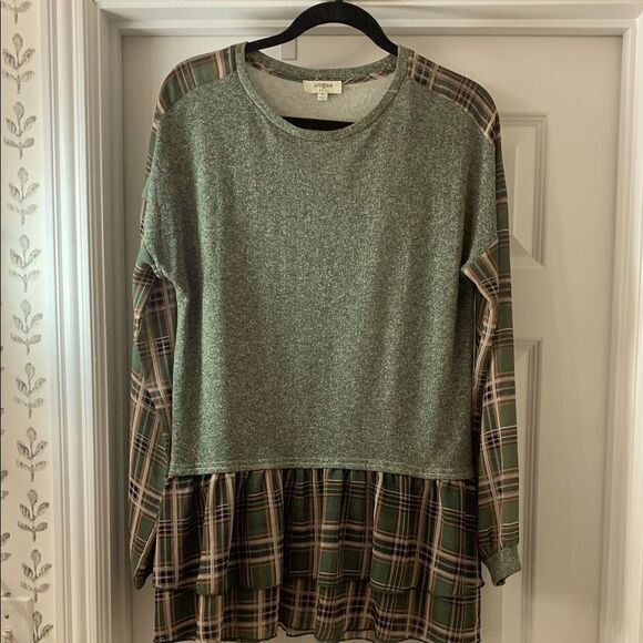 Umgee Tunic Top - Picture 1 of 7